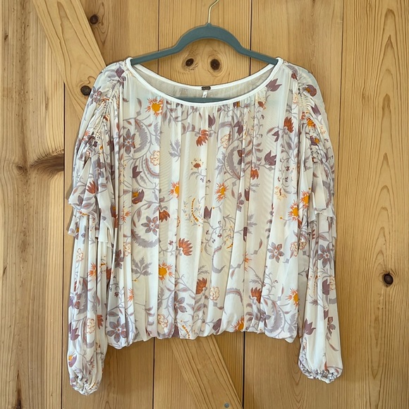 Free People Tops - NWOT free people top size small w floral print long puffy sleeves w ruffles